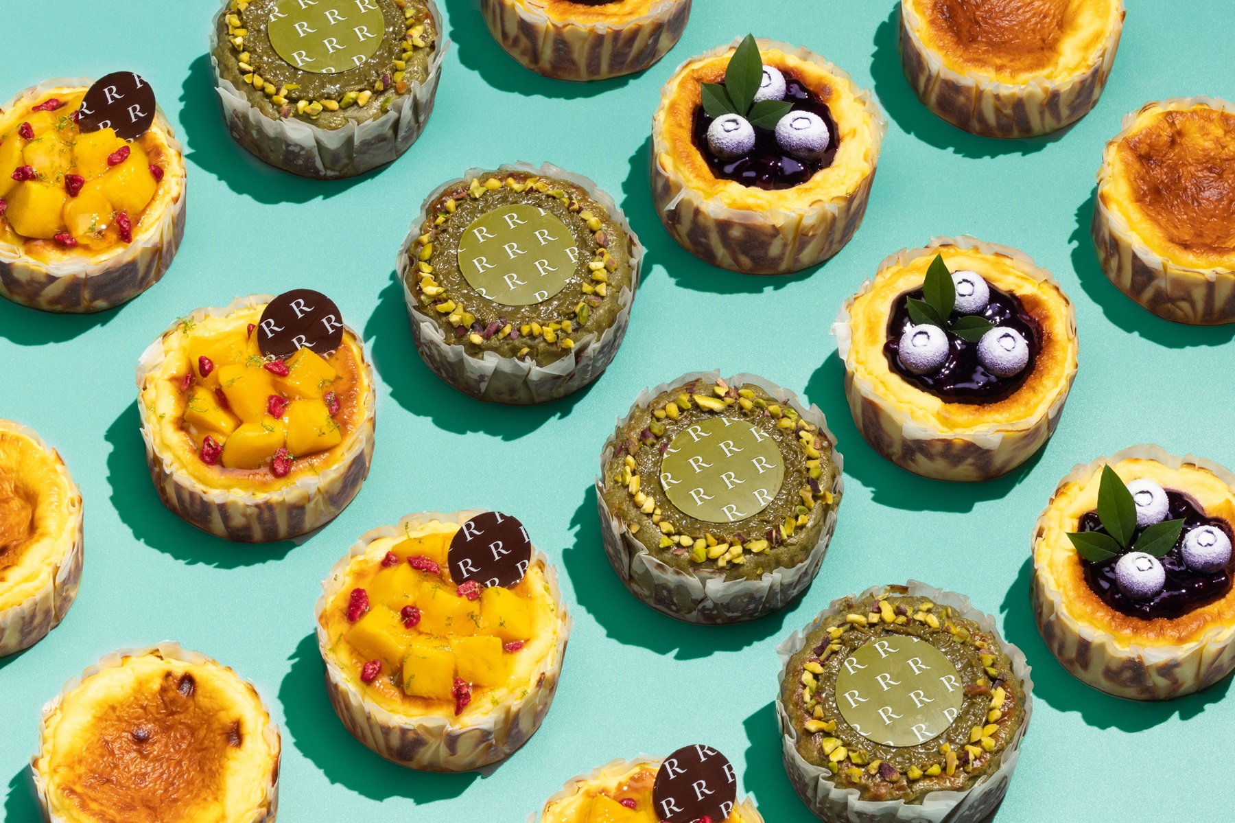 BASQUE CHEESECAKE AFTERNOON TEA SET