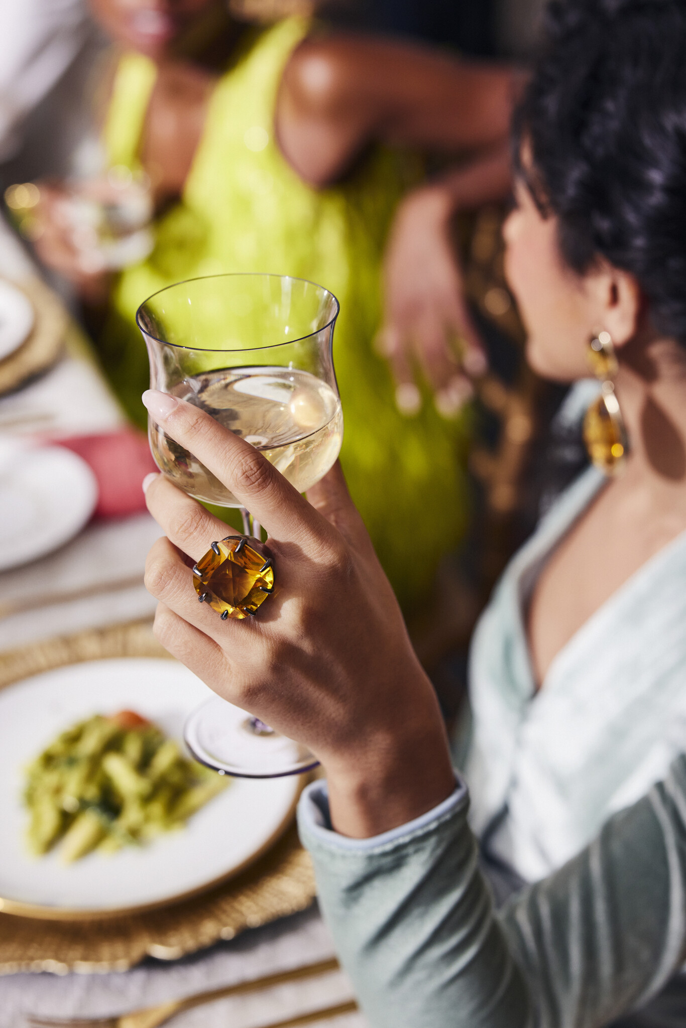 MIRAGE | 2-HOUR FREE FLOW PACKAGE